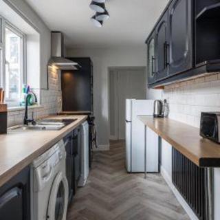 Darlington Town Centre - Stay 7 - Near Attractions - 5