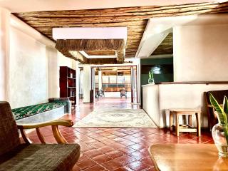 Lakeshore Safari Lodge - 9