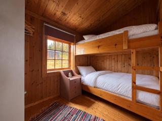 Authentic and Charming Cabin Life in Golsfjellet - 6