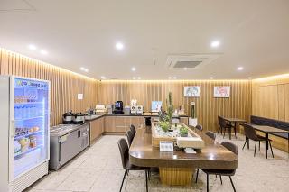 Mokpo H-Avenue Hotel Peace Square - 2