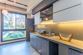 Amalfi Sea View 2BR next to Riviera, Manara - 2