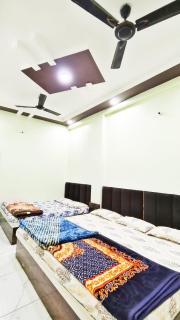 Shree Ayodhya Guest House - 4