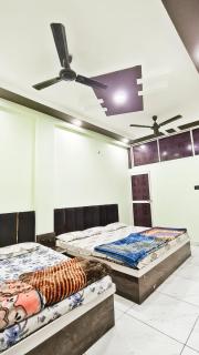Shree Ayodhya Guest House - 2