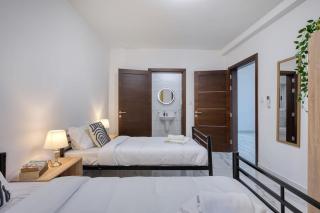 Wonderland, Room 3 - 3