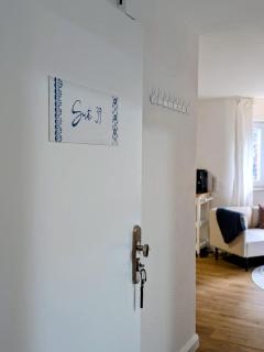 Suite 39 - 1