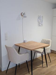 Suite 39 - 6
