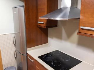 Spacious Apartment in Terrassa with Shared Pool, 85 m² - 2