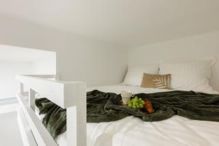 Modern Studio for 4 with easy Old Town Access! - 5