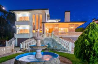 Majestic Manor in Valença with private pool - 8