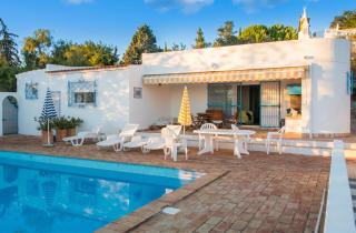 Charming House with Pool in Faro - 9