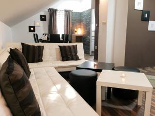 Charming Apartment in Rakovica with Shared Pool - 9