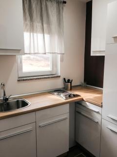 Charming Apartment in Rakovica with Shared Pool - 4