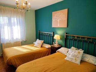 Family house in Peral de Arlanza with fenced garden - 4