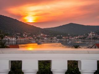 Charming apartment in Vinišće with parking included - 8
