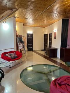 Ptghni Hotel - 2