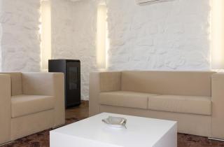 Charming Country House in Riba de Mouro, Fireplace - 4