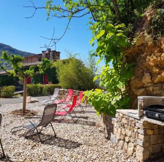 Maison confortable avec piscine à Saint-Julien-de-la-Nef - 1