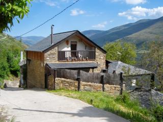 Spacious Apartment in Odollo, Mountain View, 150 sqm, Fireplace - 9