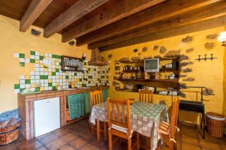 Charming house in Isora with mountain view - 3