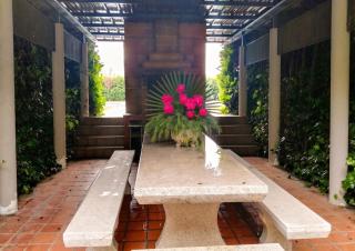 Spacious house with pool and garden in Congosto - 1