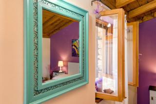 Spacious House with Private Pool in Stari Grad - 3