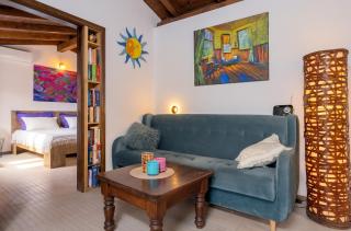 Spacious House with Private Pool in Stari Grad - 8