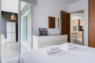 Modern Bright 1BR City Suite - 9