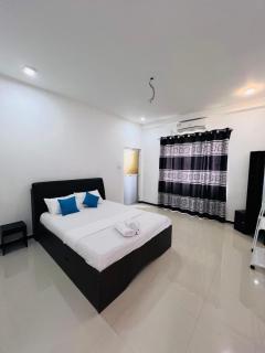 Shalom Holiday Residence - 4