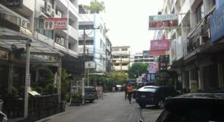 Smile Society Boutique Hostel - 1
