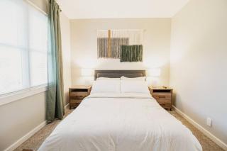 Spacious Meridian Hills Retreat Quiet & Private - 5