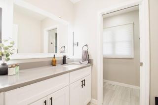 Spacious Meridian Hills Retreat Quiet & Private - 6