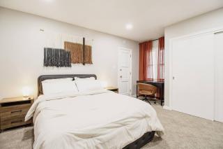 Spacious Meridian Hills Retreat Quiet & Private - 4