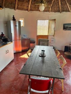 Mdumbi Rondavels entire property 3 chalets - Lutsheni - 6