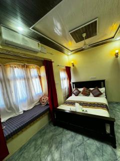 Hotel Neem Haveli - 3