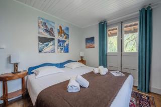 Chalet Ecureuil Family retreat w/ Garden & Fireplace - Happy Rentals - 5