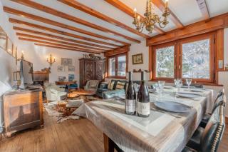 Chalet Ecureuil Family retreat w/ Garden & Fireplace - Happy Rentals - 3
