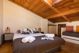 Le Beaulieu Chamonix Penthouse Loft | Fireplace & Views - Happy Rentals - 5