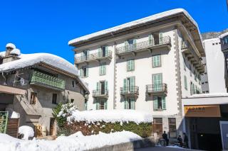 Le Beaulieu Chamonix Penthouse Loft | Fireplace & Views - Happy Rentals - 3