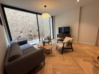 Stylish 2BR Home near Southfields Station - 0