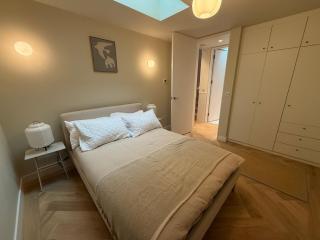 Stylish 2BR Home near Southfields Station - 6