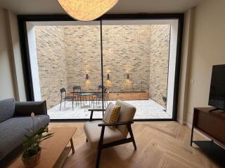Stylish 2BR Home near Southfields Station - 3
