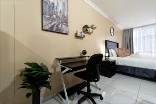 Stylish Cozy Apartment in Sandton - 4