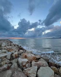Panoramic Sea View - Large, Bright Two-Bedroom Apartment - 0