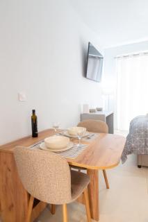 Studio 4 Kalamata - Bright Escape in the Centre - 1