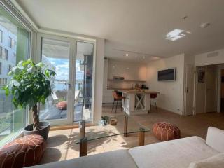 Bright & exclusive 1BR in Prime Location, located on water in Oslo center with see view to Oslo fjord - 9