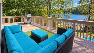 Spacious Waterfront Mansion wHot tubPoolTable - 6