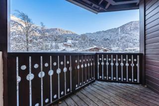 Apt DryadesD92 Near Lift: Duplex, Views, Balcony, Sleeps 5 - Happy Rentals - 0