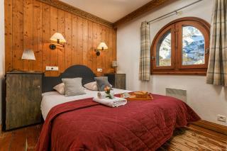 Le Cristal GM7 Mountain View, Pool, Private Sauna & Parking - Happy Rentals - 4