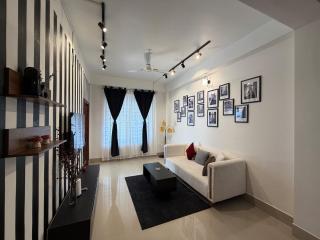 DeAmour, ZooRoad, 5 mins From City Centre Mall - 5