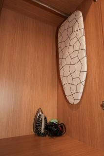 Tranquil Studio Near Airport- Kitchenette, WiFi, SmartTV - 3